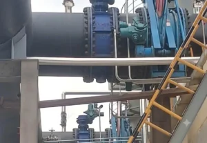 Large diameter industrial valve installed on main pipeline